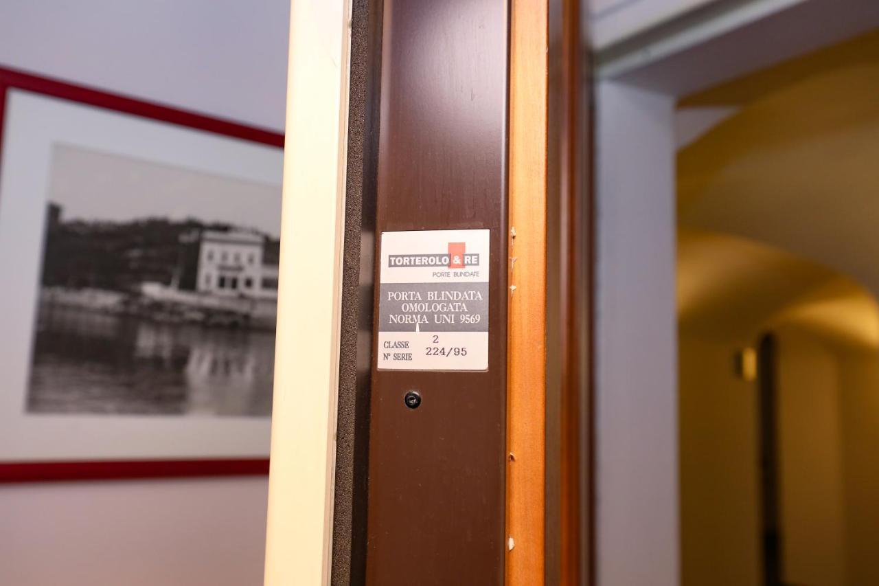 Exclusive In Center Le Cicale Ai Rolli Appartement Genua